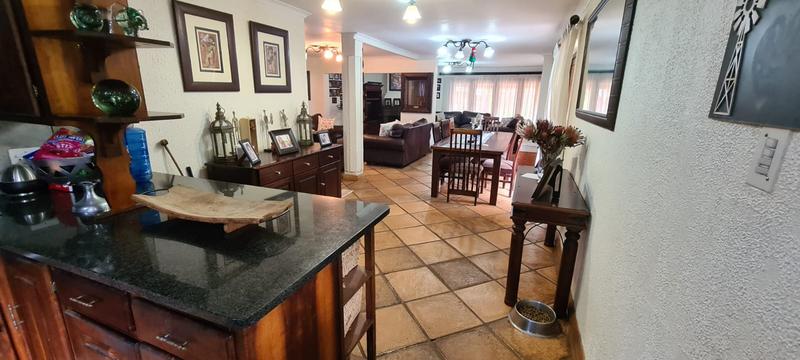 4 Bedroom Property for Sale in Hartbeespoort Rural North West